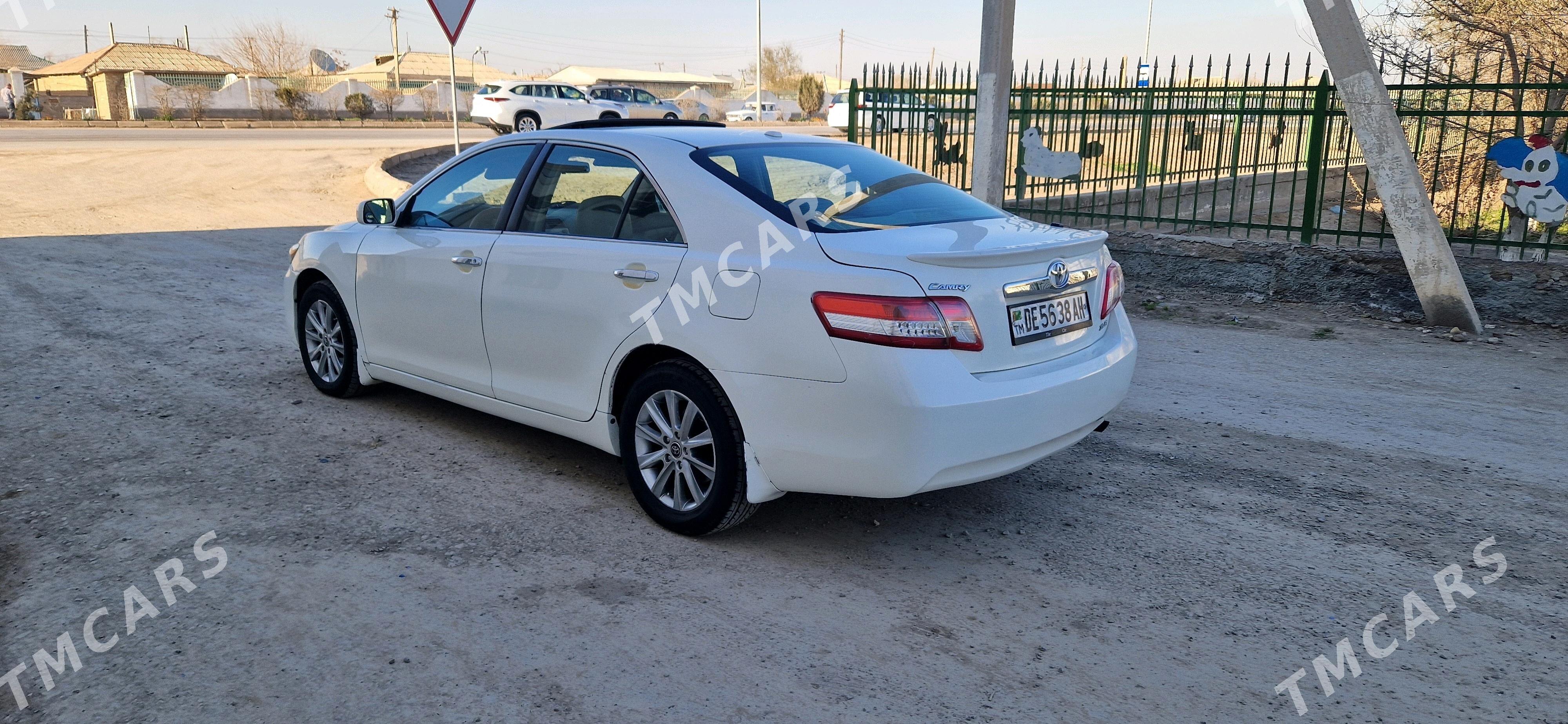 Toyota Camry 2009 - 165 000 TMT - Теджен - img 4