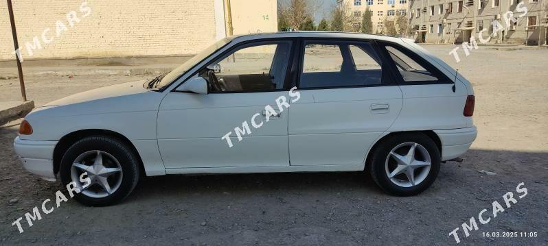 Opel Astra 1994 - 33 000 TMT - Анев - img 3