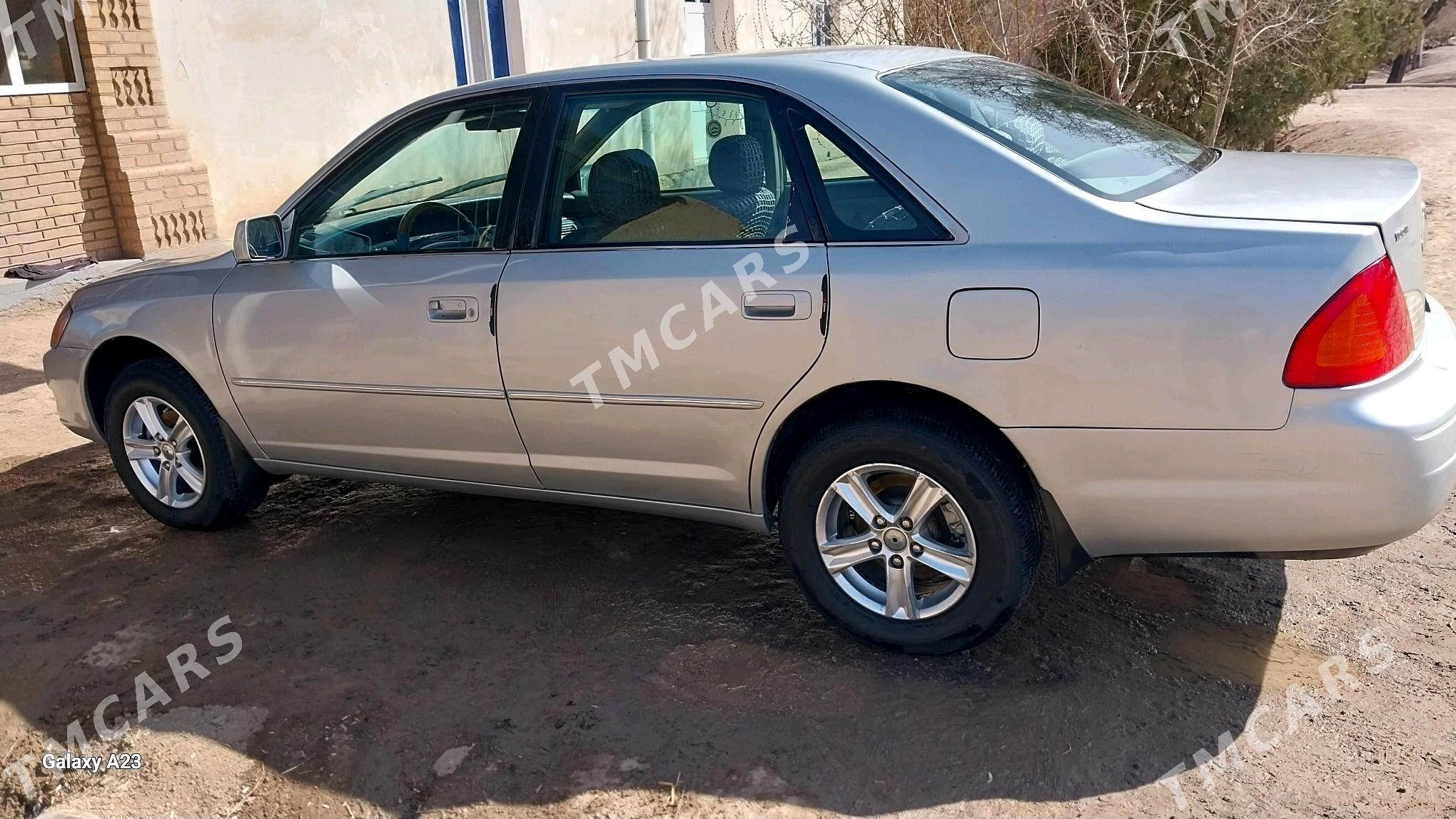 Toyota Avalon 2002 - 130 000 TMT - Гурбансолтан Едже - img 5