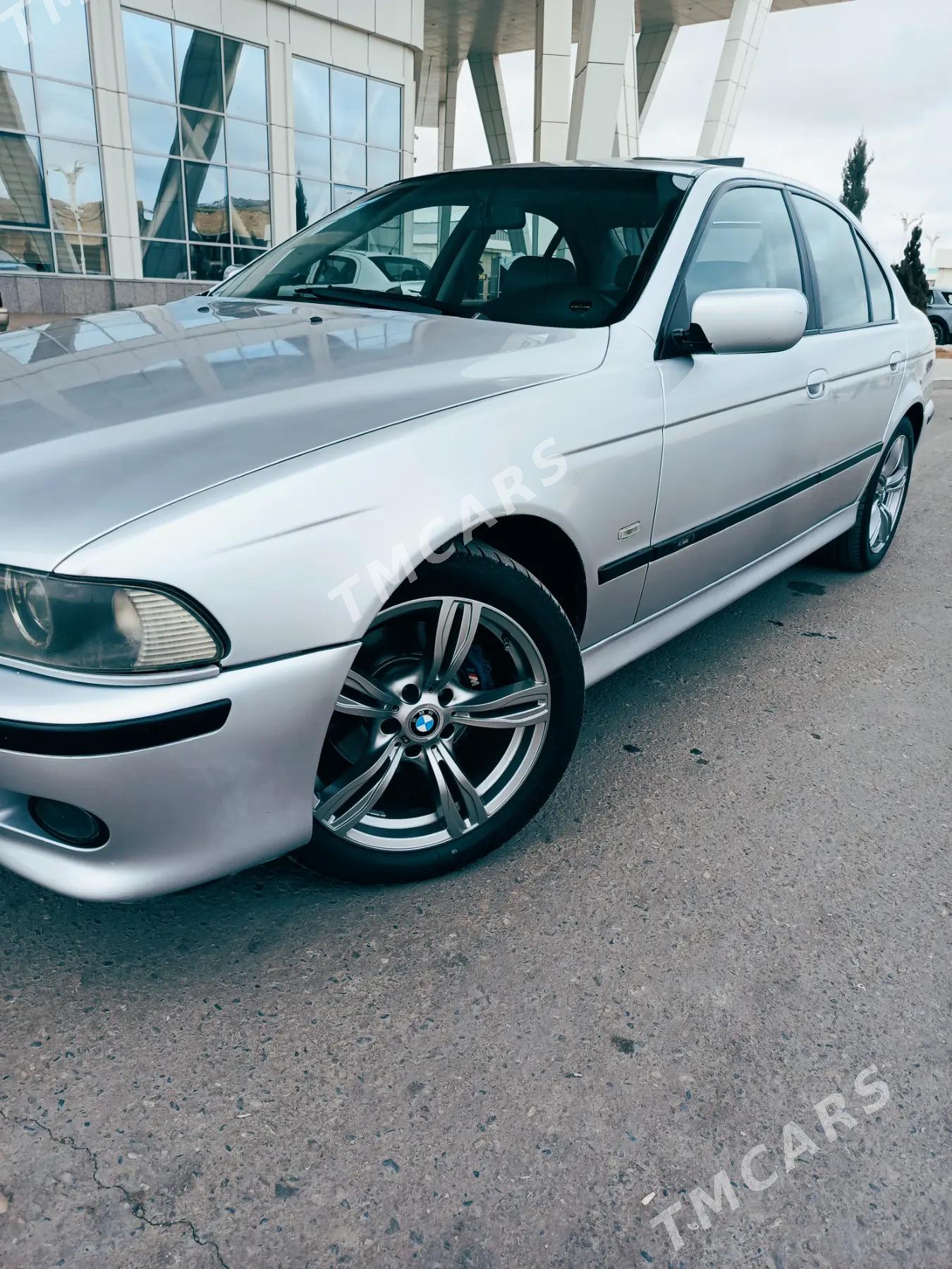 BMW E39 2003 - 130 000 TMT - Daşoguz - img 4