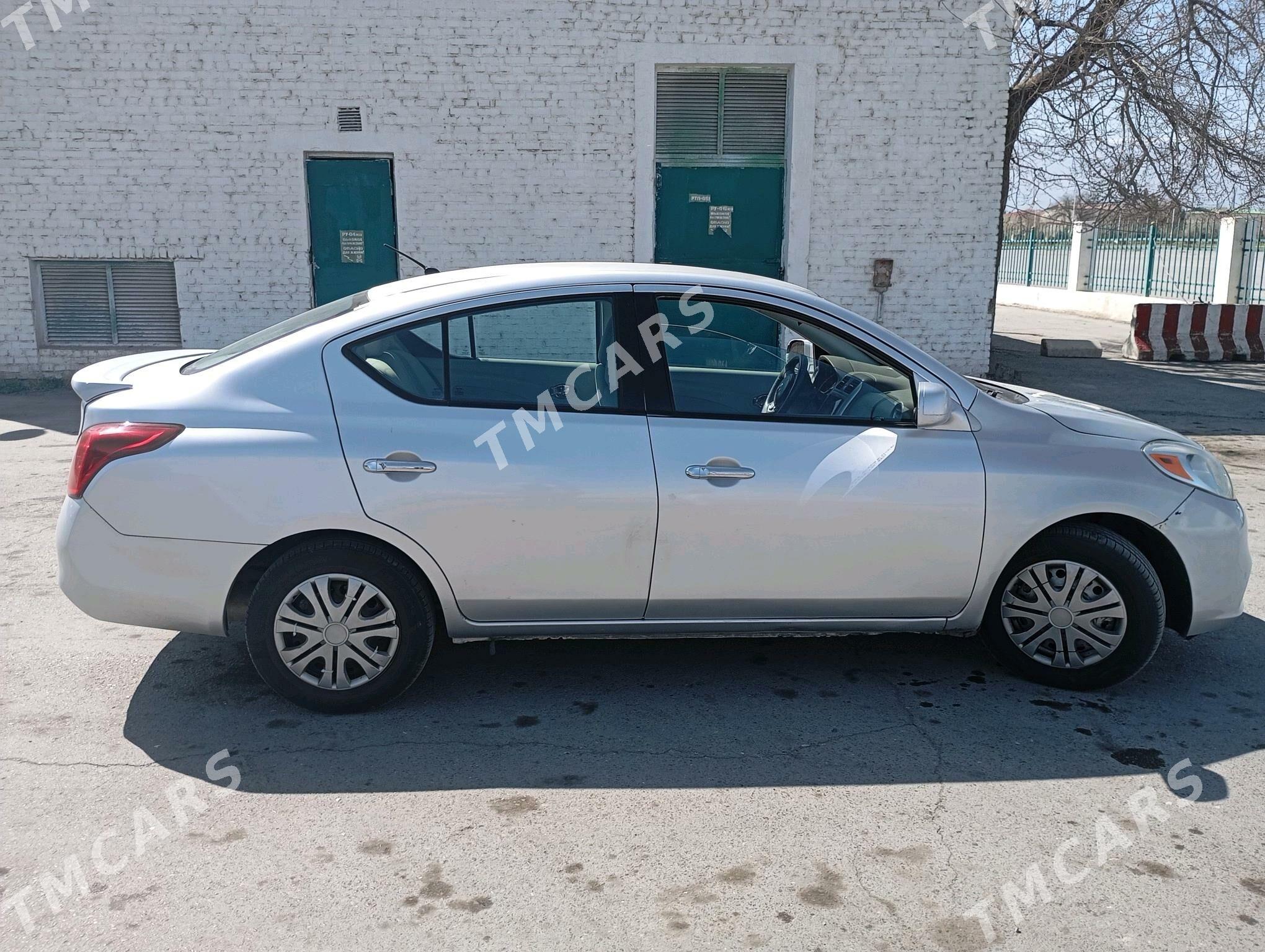 Nissan Versa 2013 - 85 000 TMT - Ашхабад - img 3