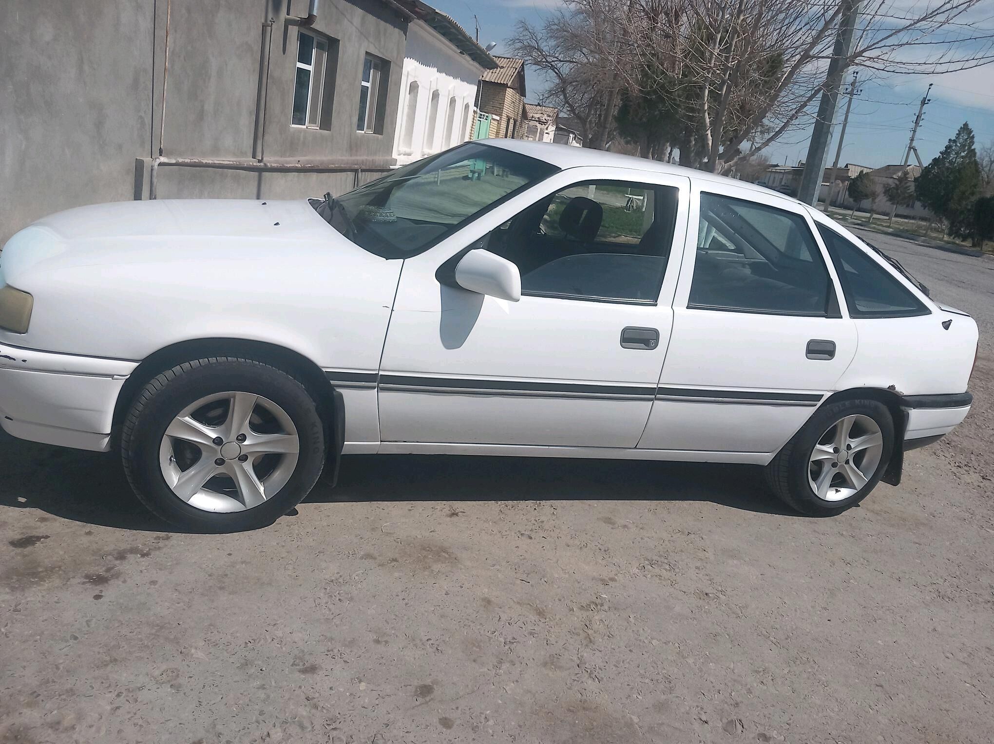 Opel Vectra 1990 - 36 000 TMT - Gyzylarbat - img 3