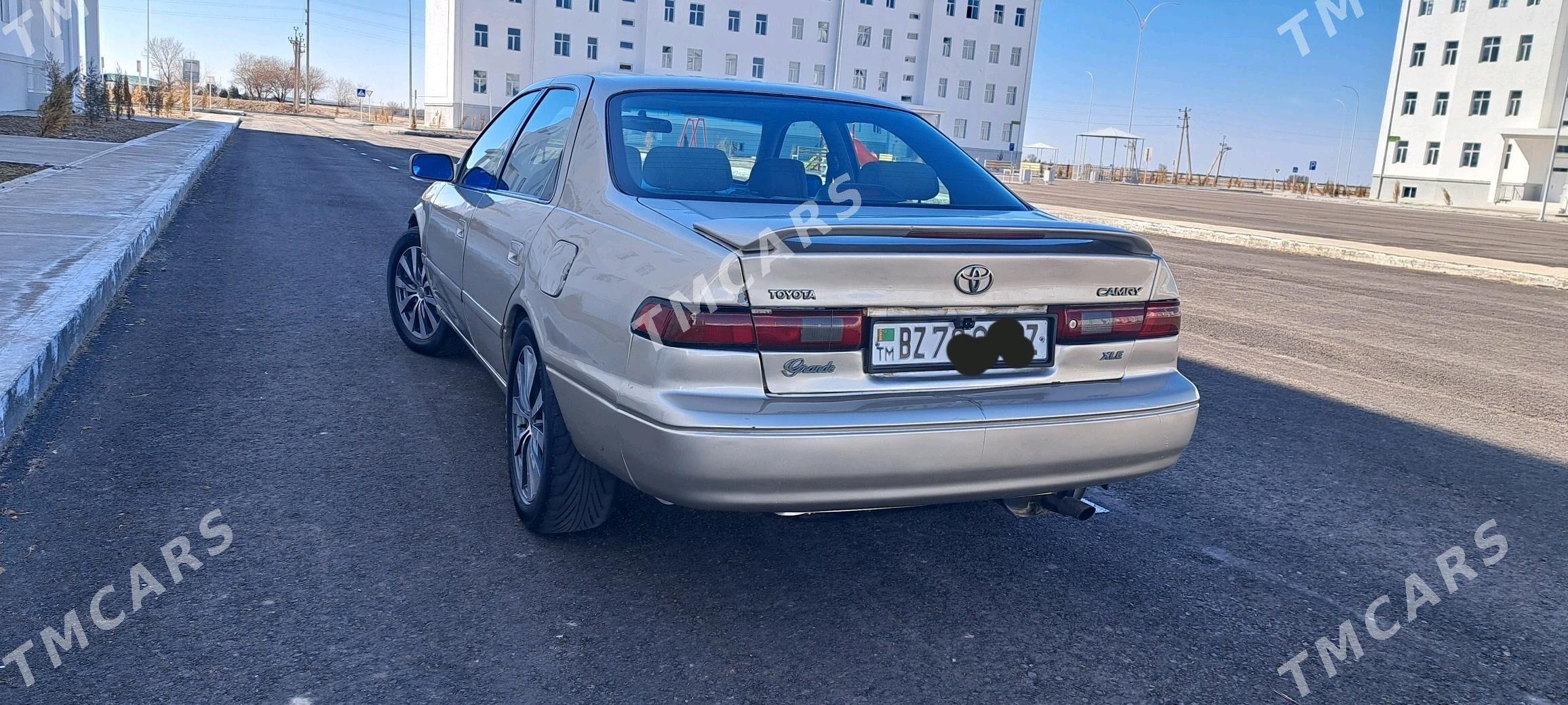 Toyota Camry 1998 - 92 000 TMT - Daşoguz - img 3