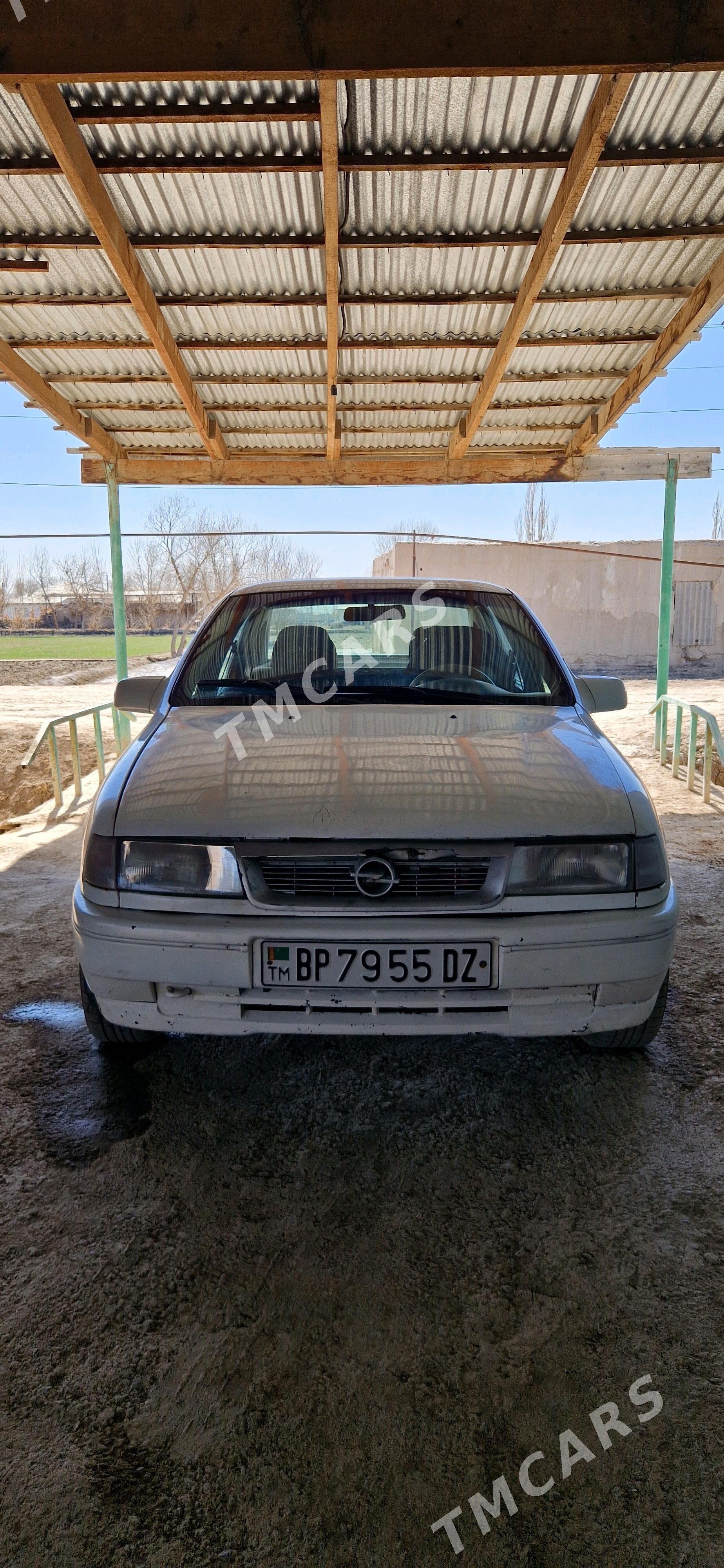 Opel Vectra 1990 - 34 000 TMT - Болдумсаз - img 4