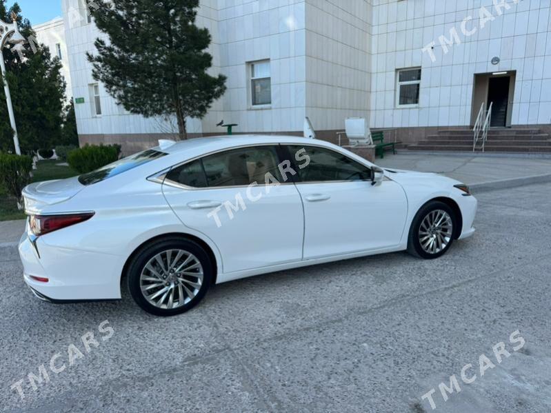 Lexus ES 350 2022 - 660 000 TMT - Podwoýski köç. (Bitarap Türkmenistan şaýoly) - img 7