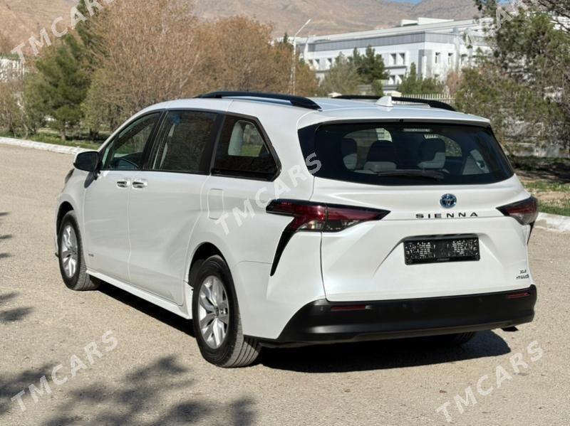 Toyota Sienna 2021 - 485 000 TMT - Балканабат - img 3