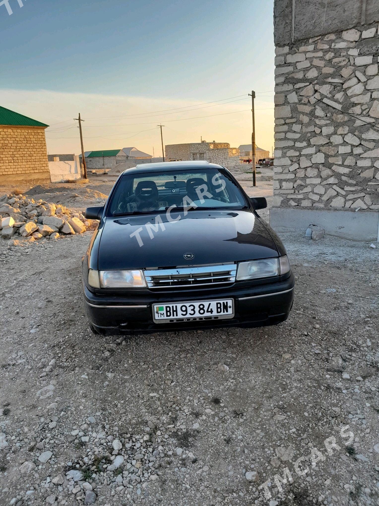 Opel Vectra 1990 - 42 000 TMT - Balkanabat - img 4