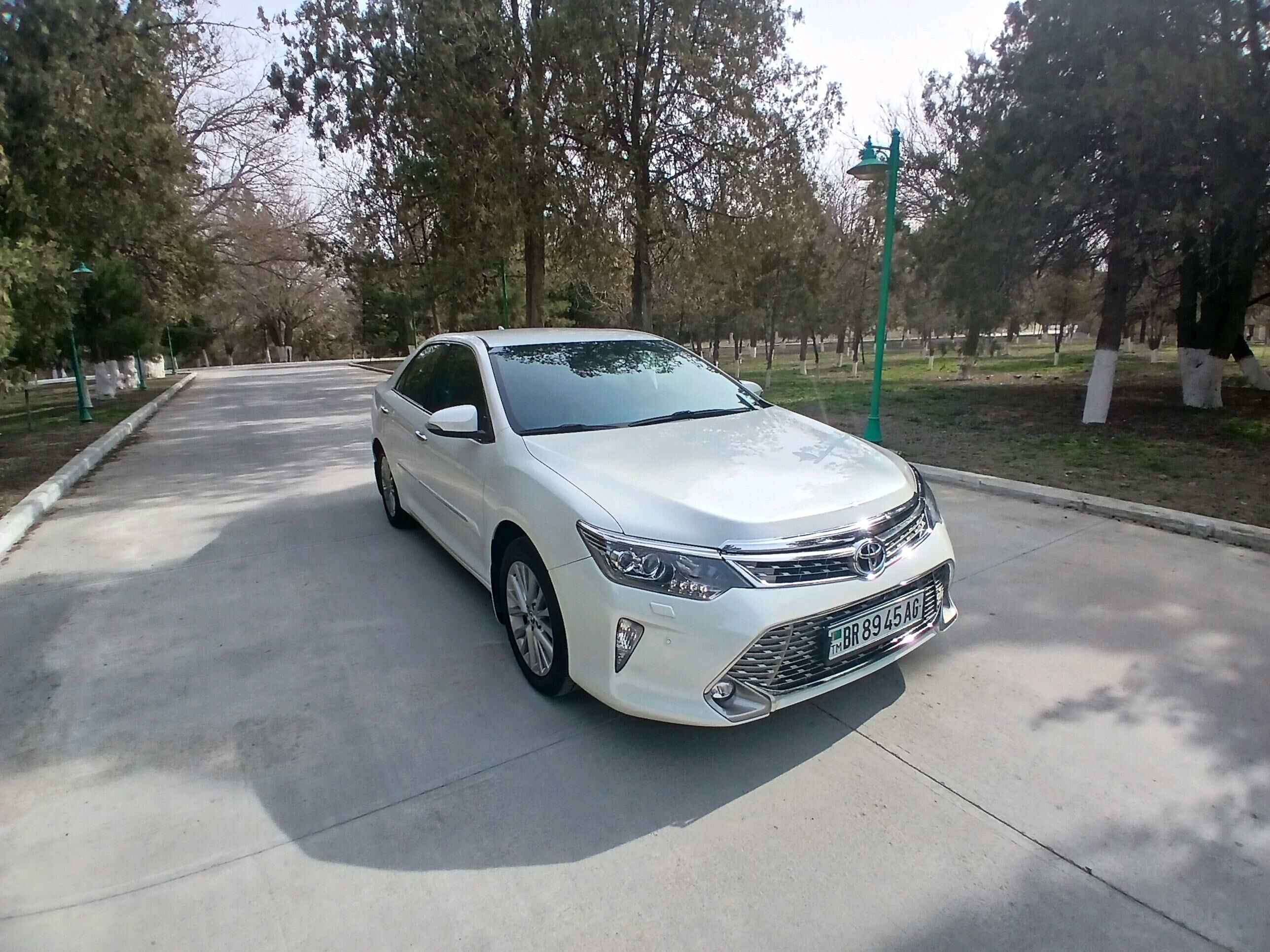 Toyota Camry 2017 - 600 000 TMT - Бузмеин - img 8