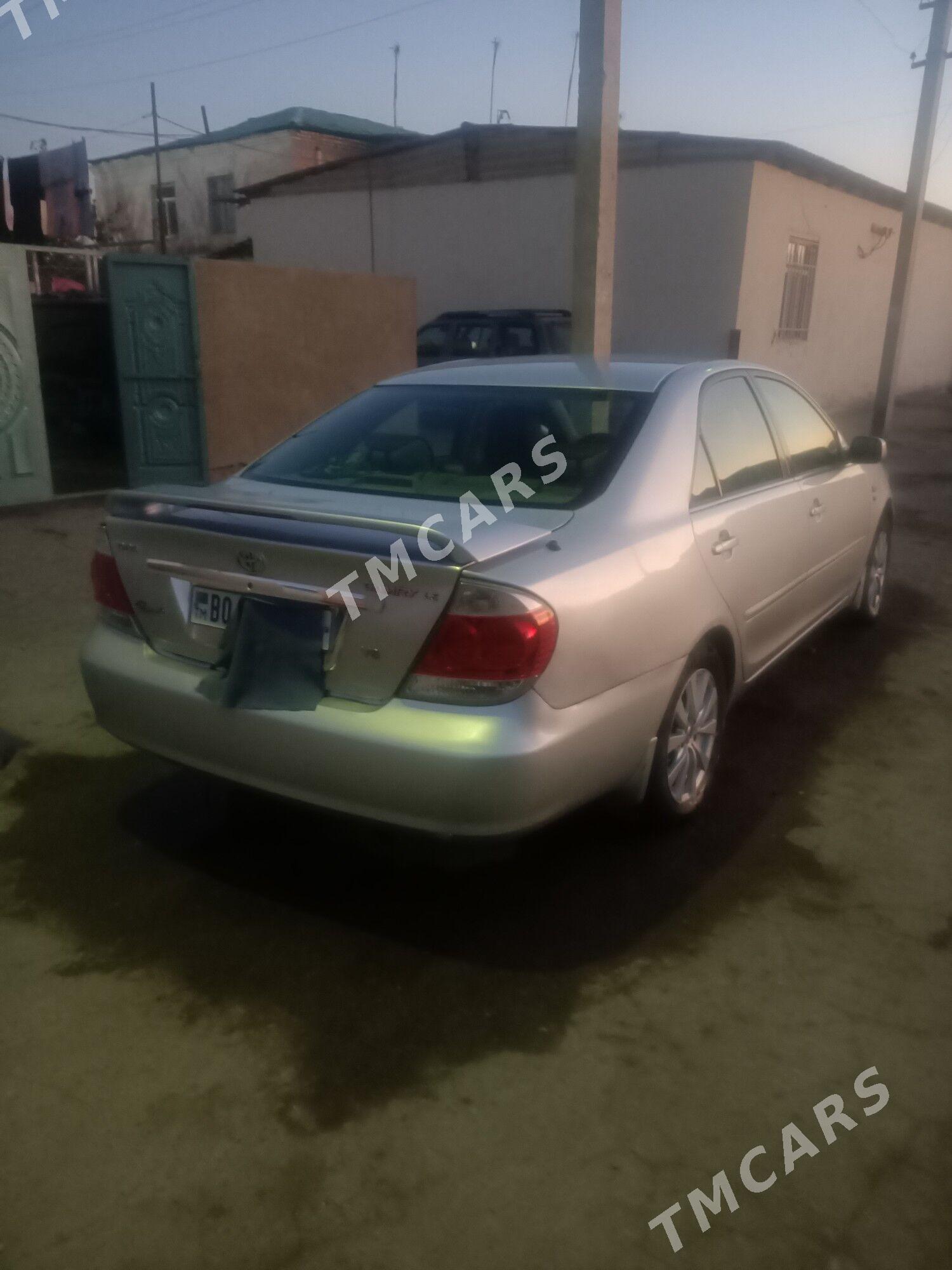 Toyota Camry 2002 - 130 000 TMT - Дашогуз - img 2