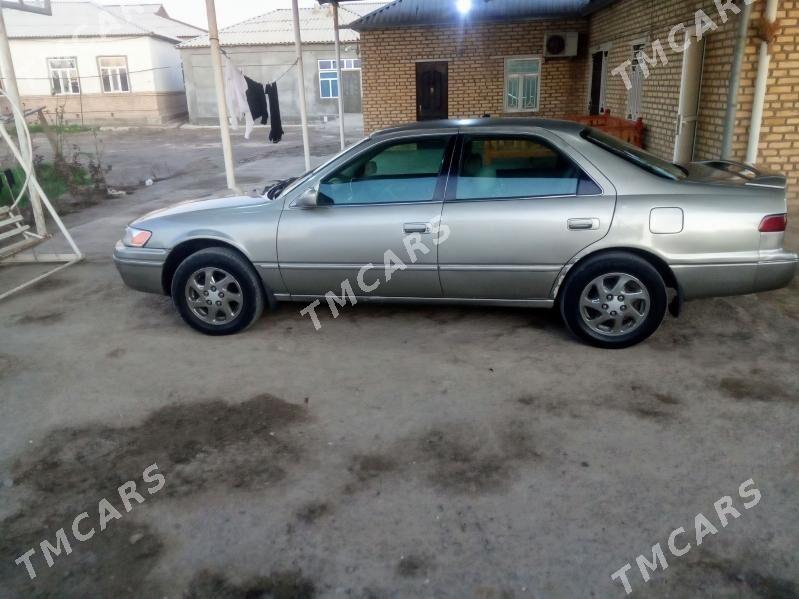 Toyota Camry 1998 - 105 000 TMT - Мары - img 7