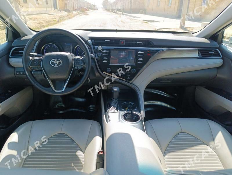 Toyota Camry 2019 - 320 000 TMT - Дянев - img 3