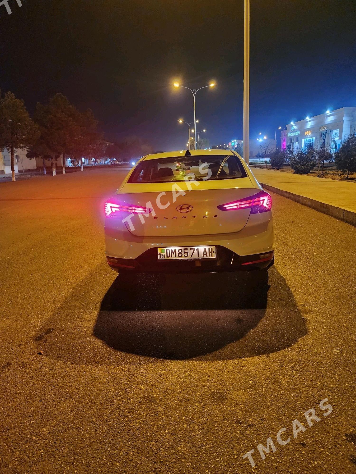 Hyundai Elantra 2019 - 220 000 TMT - Aşgabat - img 3