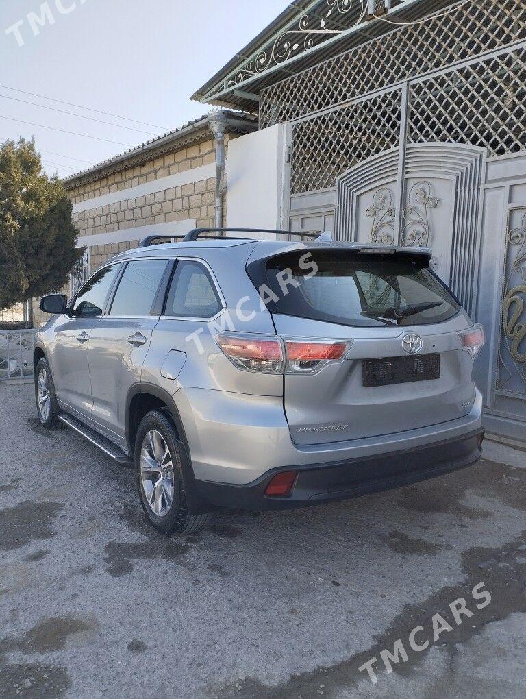 Toyota Highlander 2015 - 400 000 TMT - Гызыларбат - img 4