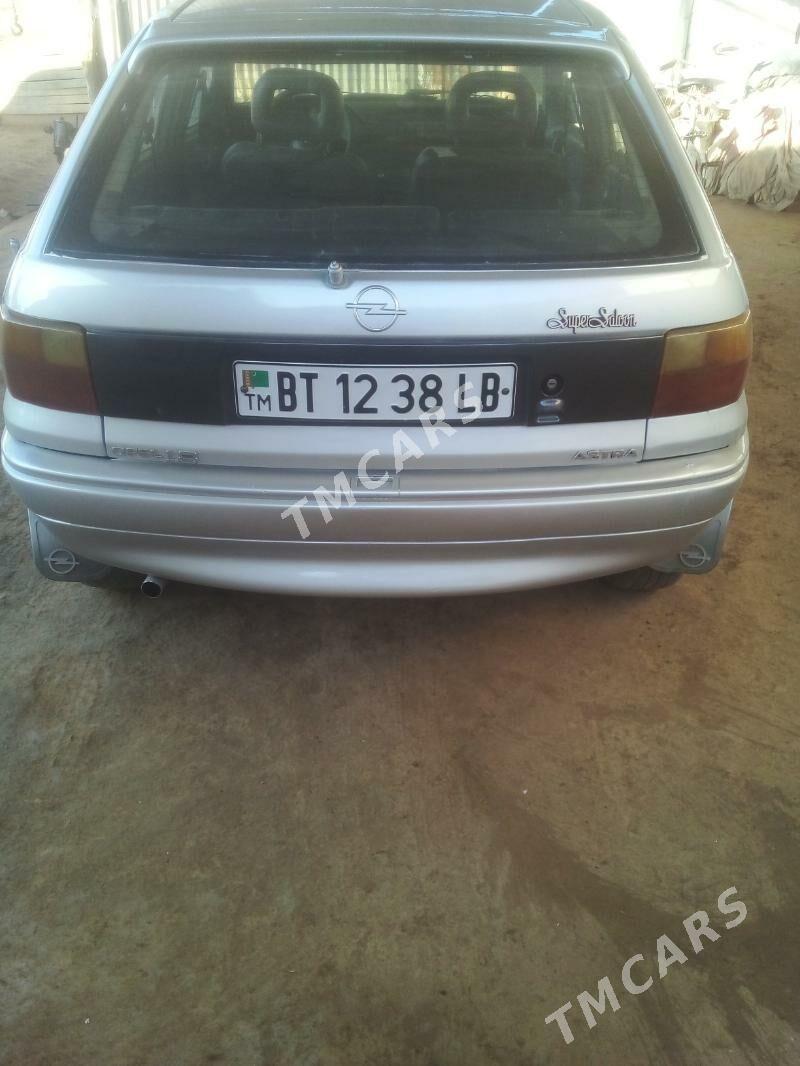 Opel Astra 1993 - 28 000 TMT - Саят - img 4