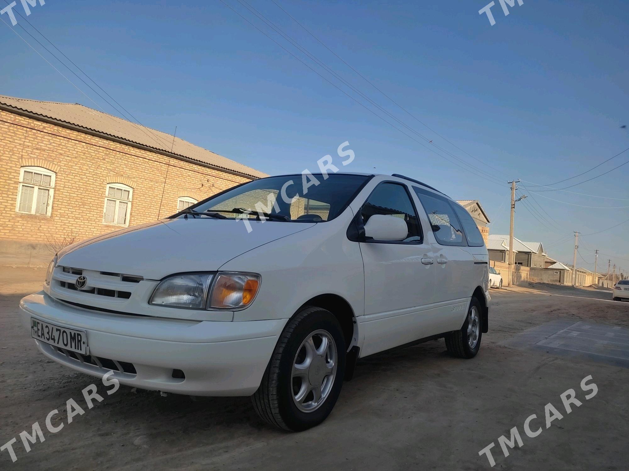 Toyota Sienna 2000 - 126 000 TMT - Векильбазар - img 7