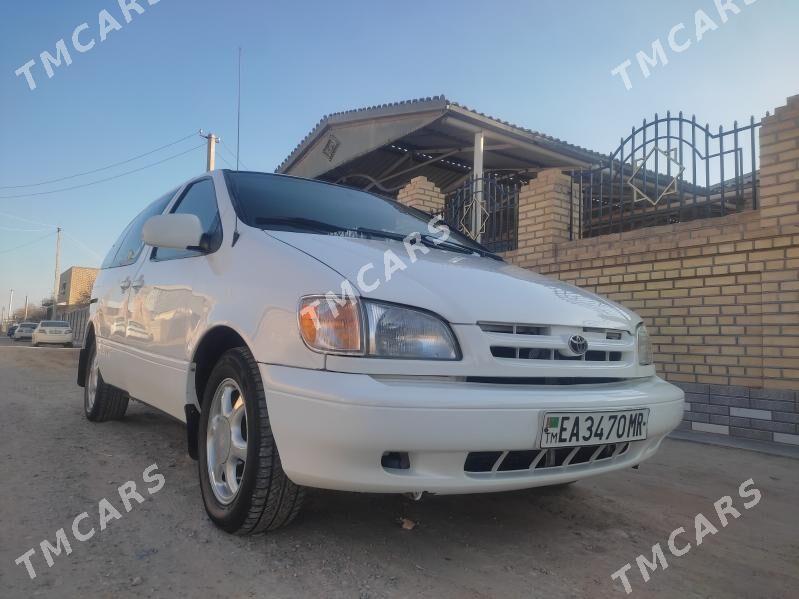 Toyota Sienna 2000 - 126 000 TMT - Векильбазар - img 3