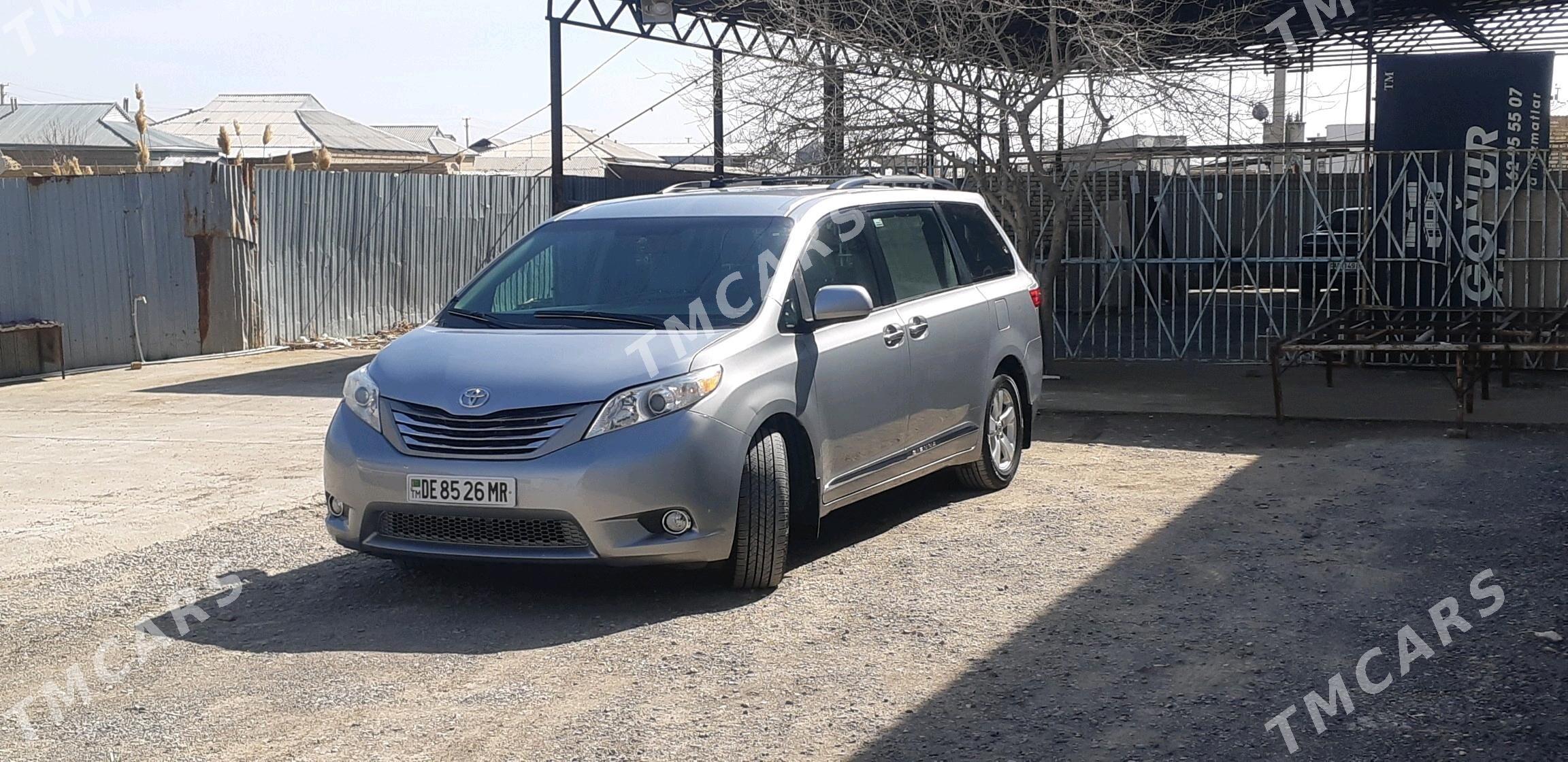 Toyota Sienna 2016 - 320 000 TMT - Mary - img 3