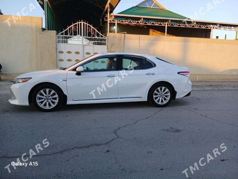 Toyota Camry 2019 - 252 000 TMT - Aşgabat - img 4