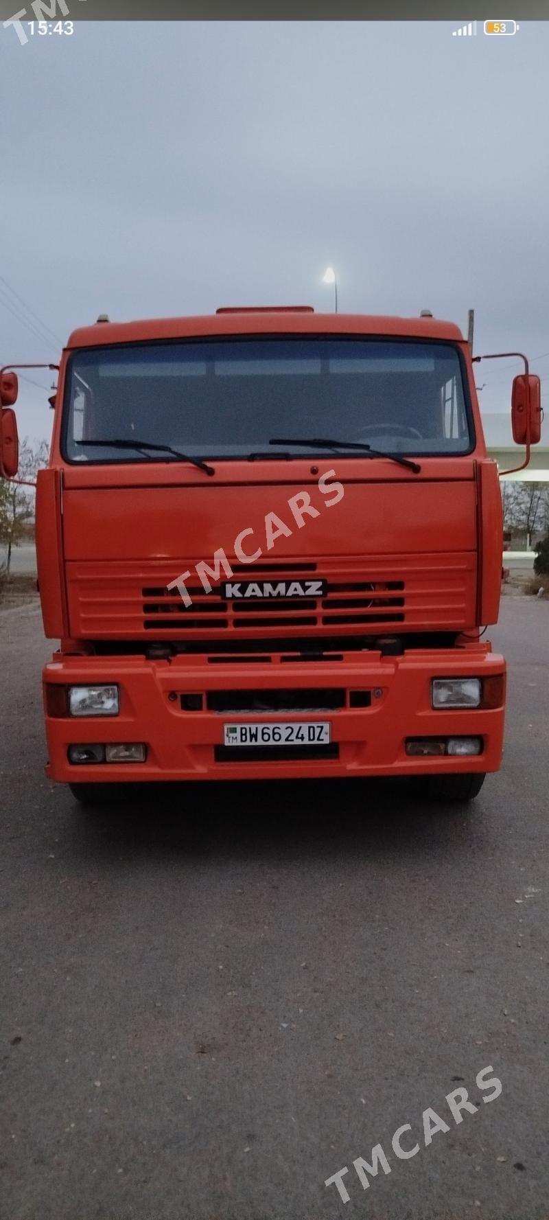Kamaz 6520 2013 - 300 000 TMT - Губадаг - img 1