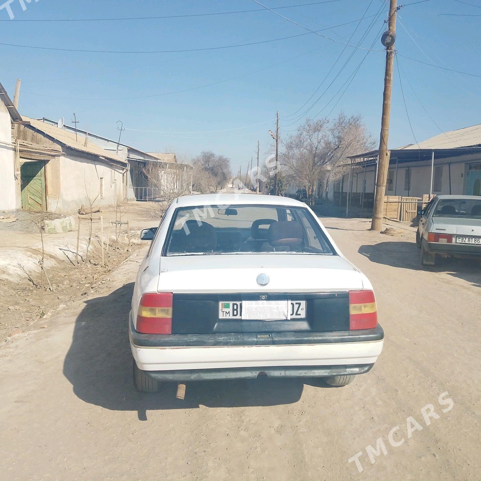 Opel Vectra 1990 - 23 000 TMT - Болдумсаз - img 5