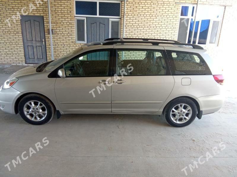 Toyota Sienna 2004 - 250 000 TMT - Мургап - img 6