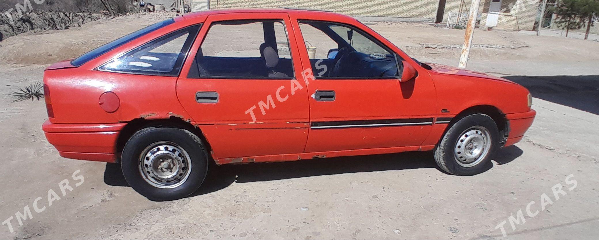 Opel Vectra 1992 - 14 000 TMT - Мургап - img 2