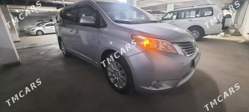 Toyota Sienna 2016 - 350 000 TMT - ул. Советская (Гарашсызлык шаёлы) - img 2