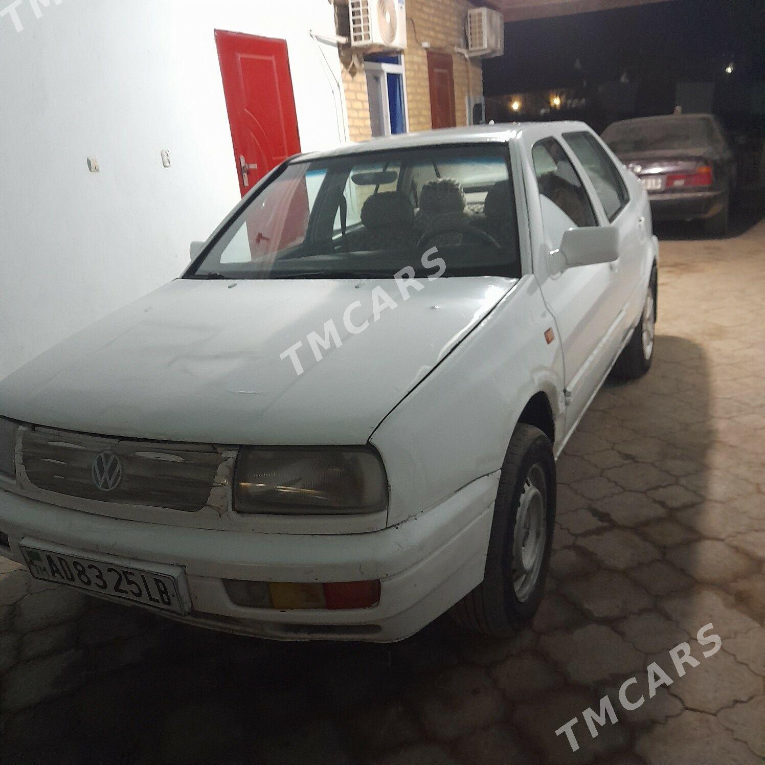 Volkswagen Jetta 1994 - 15 000 TMT - Керки - img 3