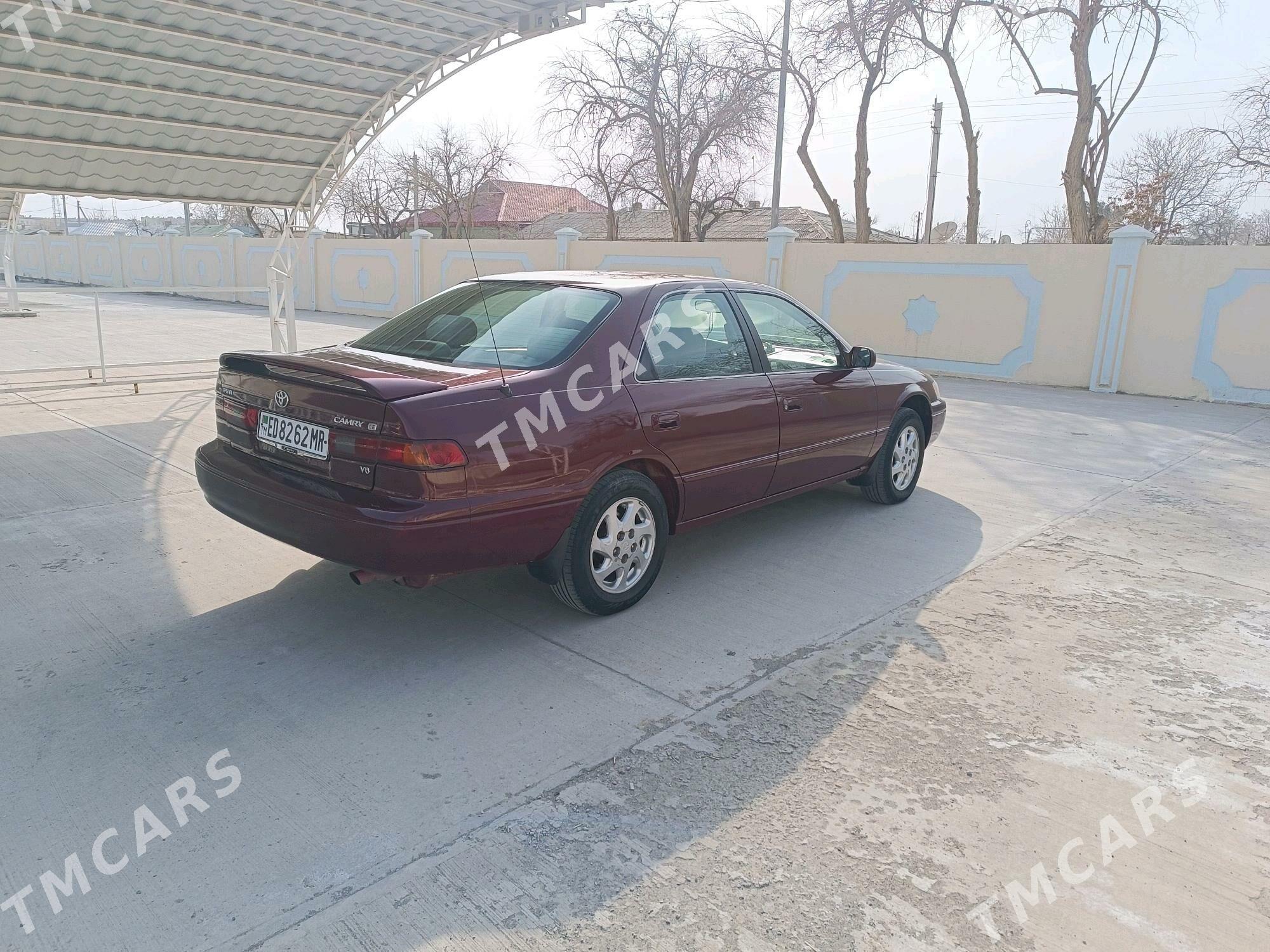 Toyota Camry 1997 - 150 000 TMT - Байрамали - img 8