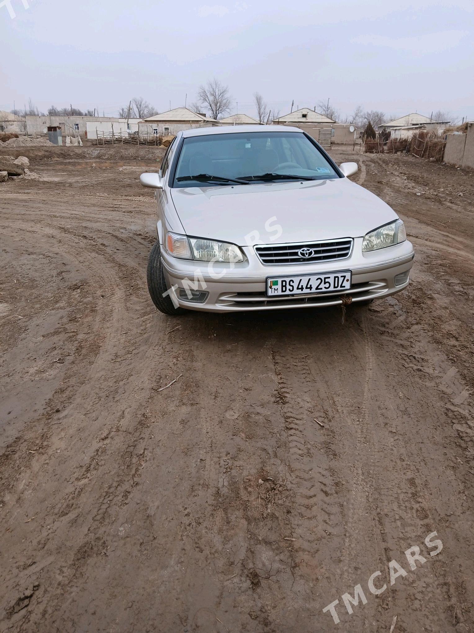 Toyota Camry 2001 - 145 000 TMT - Köneürgenç - img 2