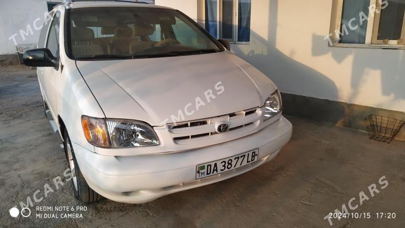 Toyota Sienna 2000 - 125 000 TMT - Койтендаг - img 3