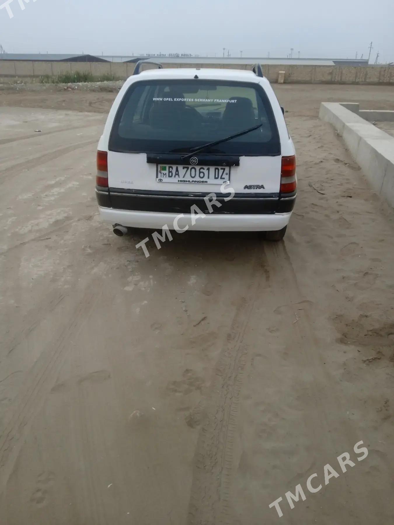 Opel Astra 1993 - 30 000 TMT - Daşoguz - img 3