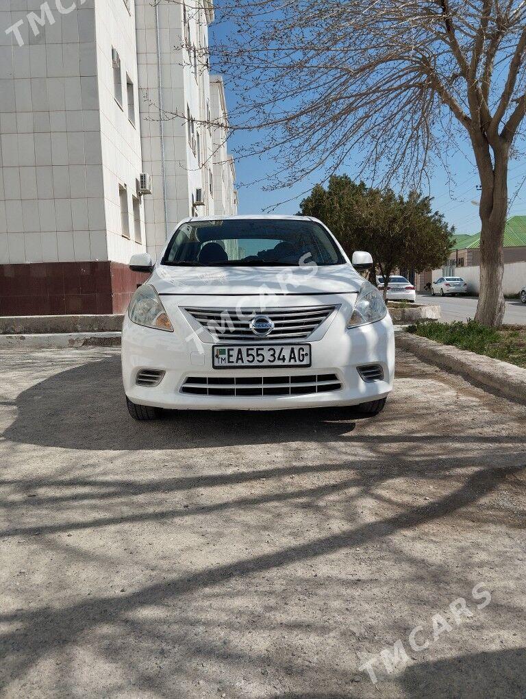 Nissan Versa 2013 - 115 000 TMT - Gurtly - img 2