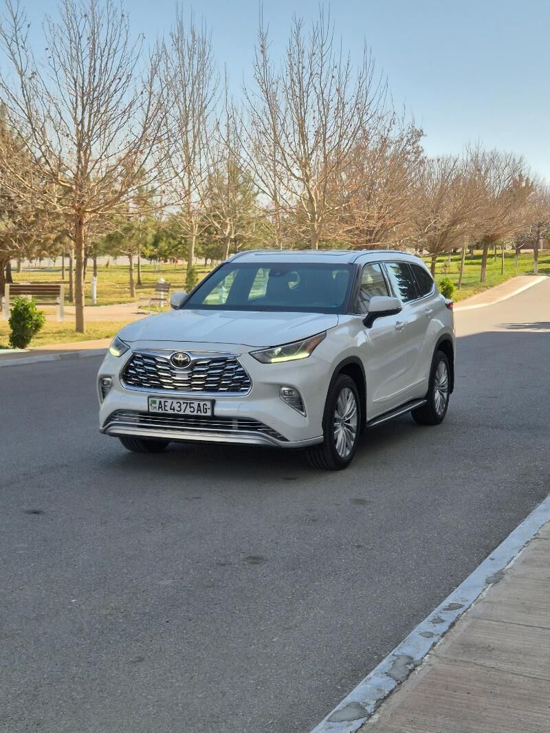 Toyota Highlander 2021 - 625 000 TMT - Aşgabat - img 2