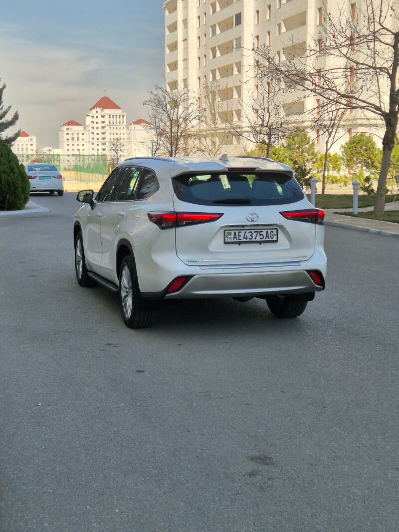 Toyota Highlander 2021 - 625 000 TMT - Aşgabat - img 7