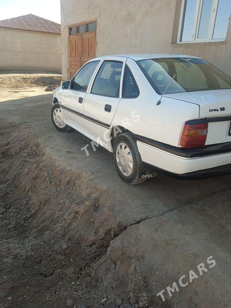 Opel Vectra 1992 - 27 000 TMT - Дашогуз - img 5