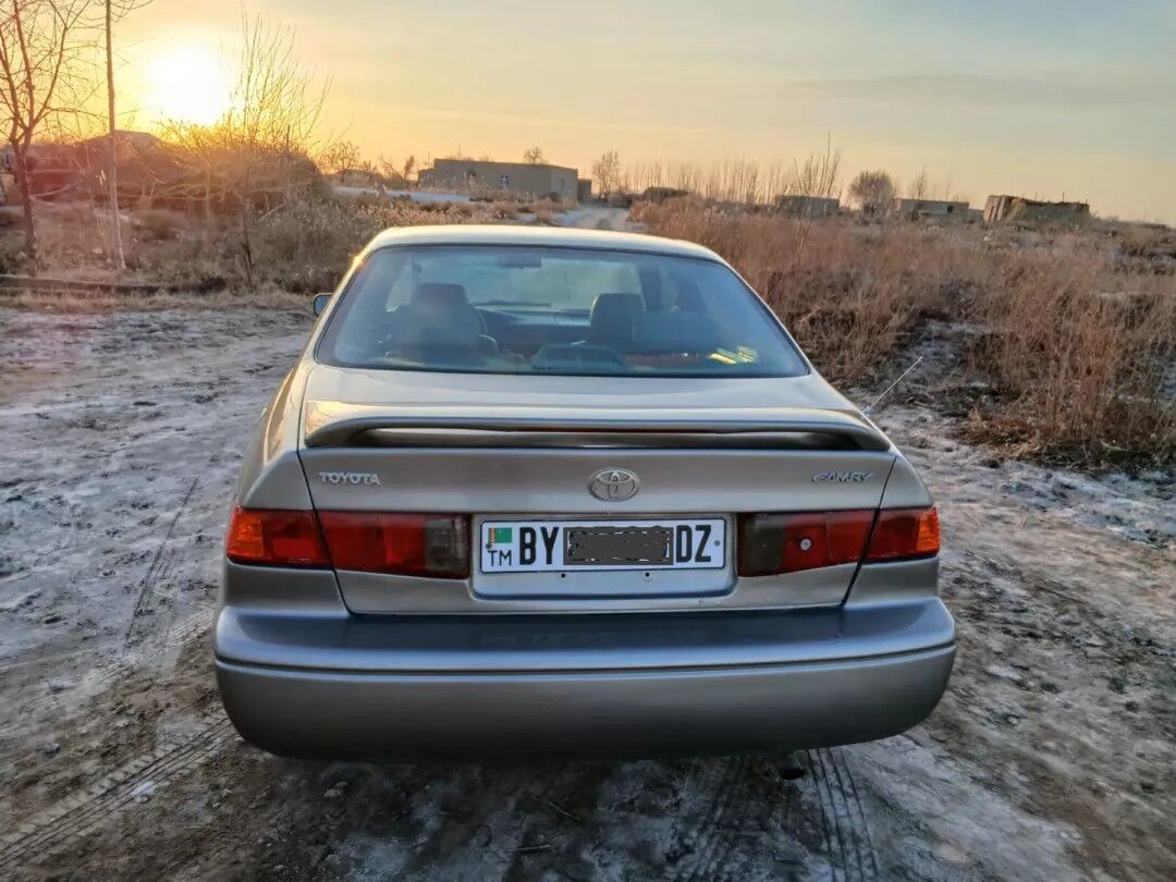 Toyota Camry 1998 - 100 000 TMT - Köneürgenç - img 4