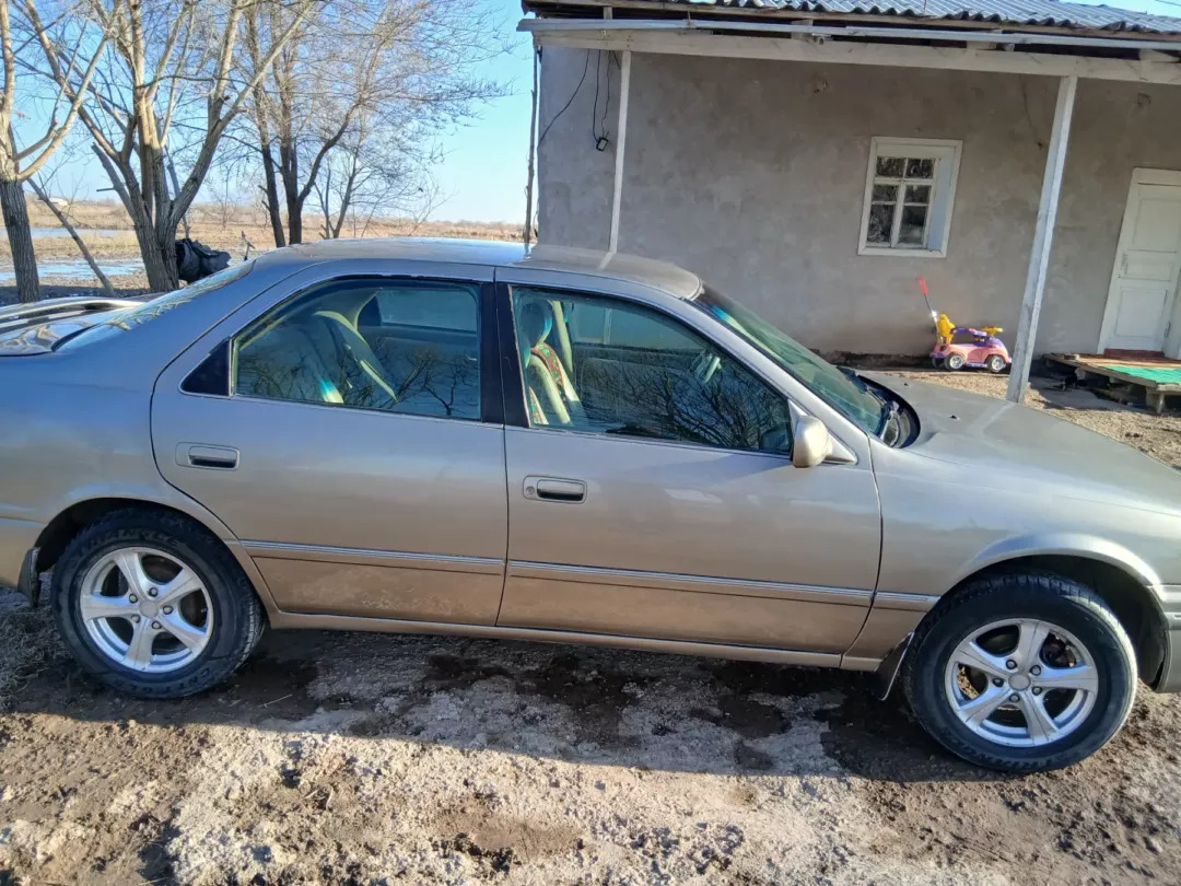 Toyota Camry 1998 - 100 000 TMT - Кёнеургенч - img 5