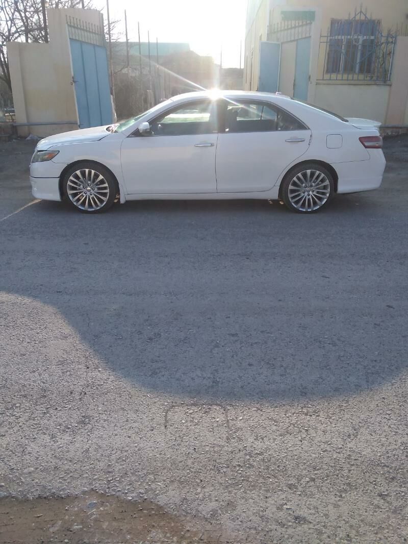 Toyota Camry 2009 - 130 000 TMT - Ак-Бугдайский этрап - img 5