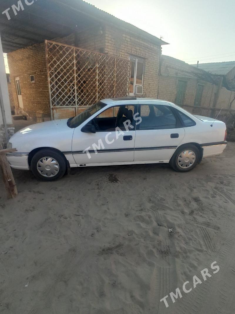 Opel Vectra 1990 - 30 000 TMT - Фарап - img 2