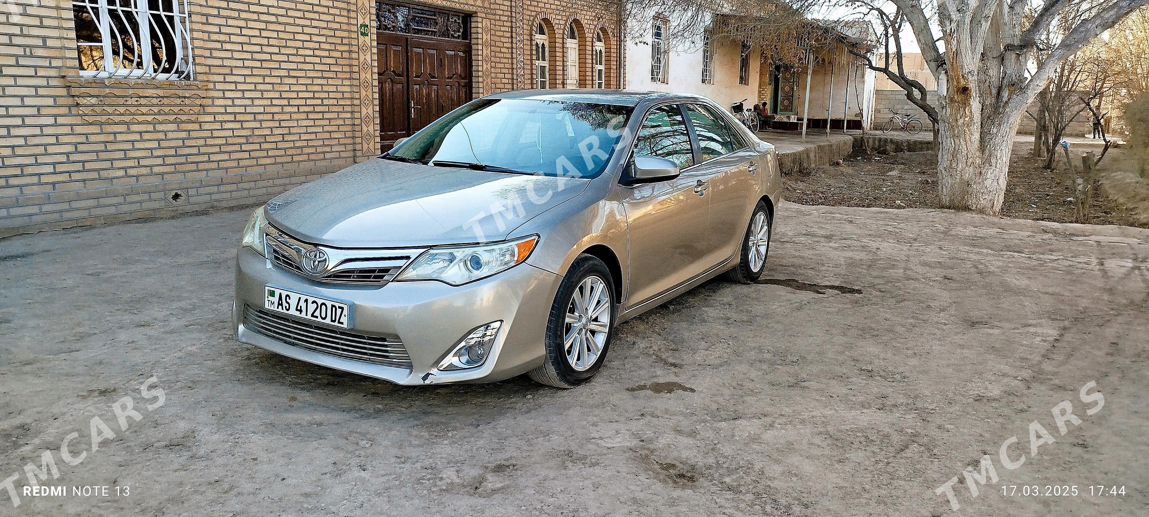 Toyota Camry 2013 - 190 000 TMT - Гурбансолтан Едже - img 2