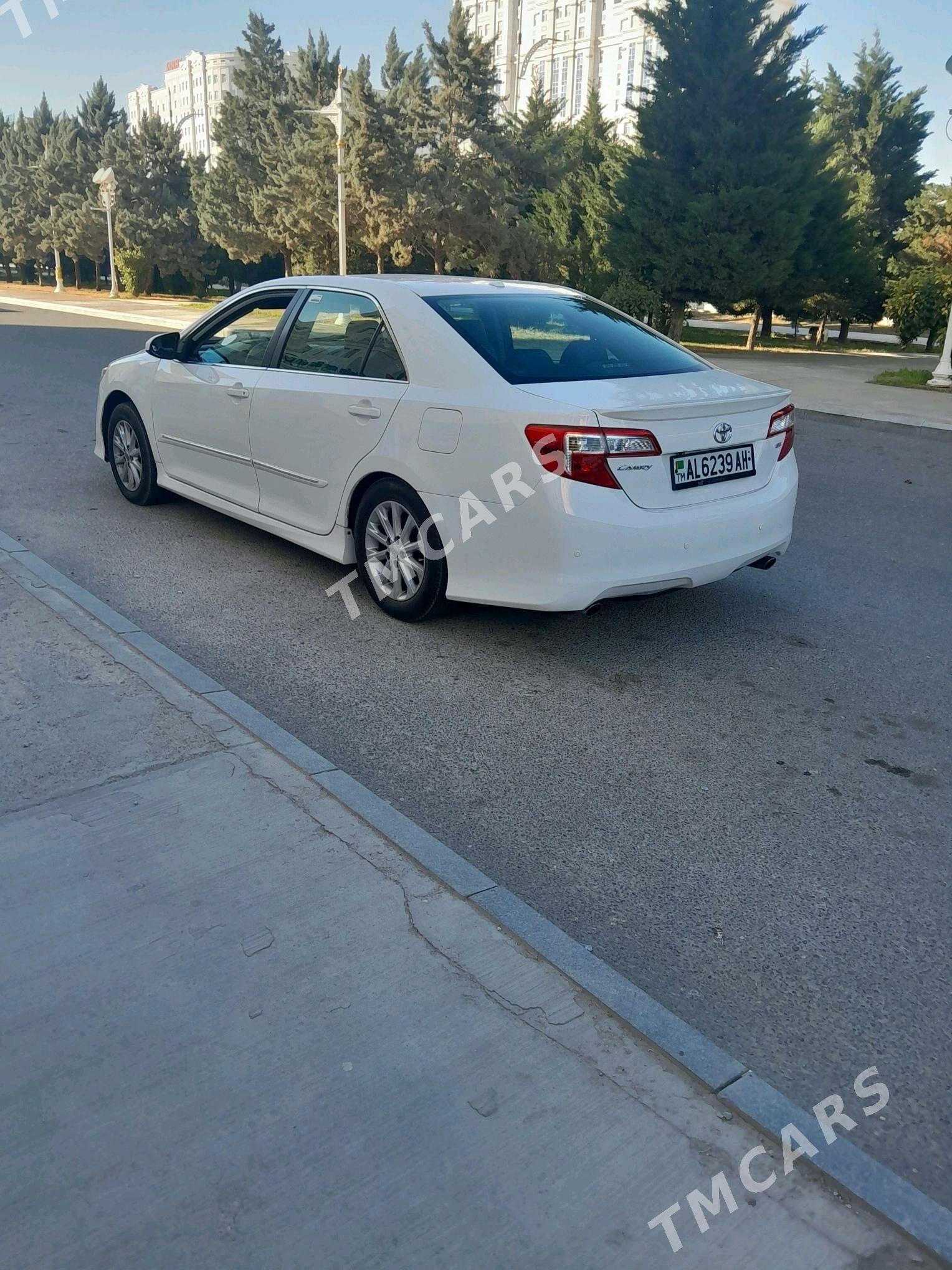 Toyota Camry 2012 - 245 000 TMT - Анев - img 4