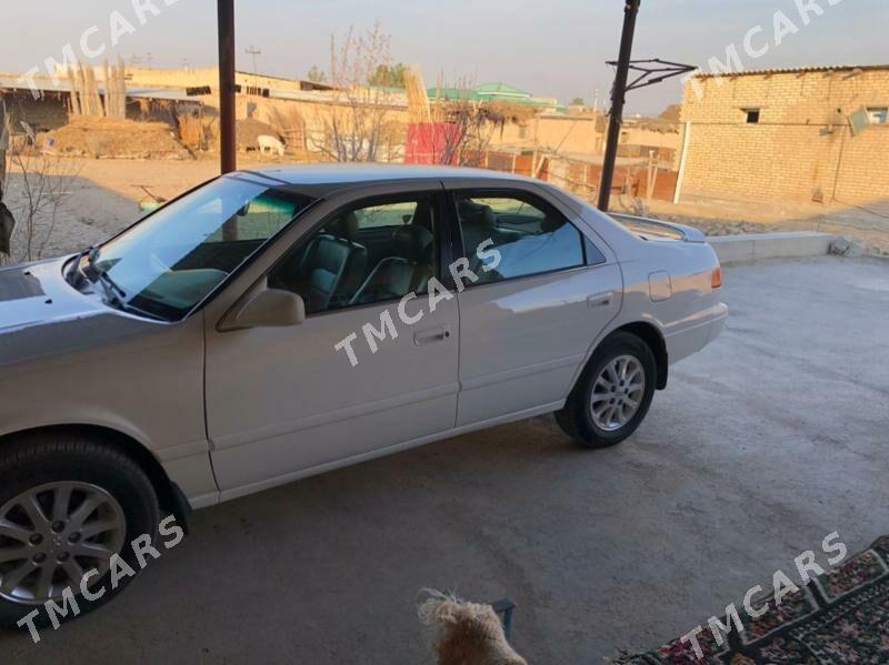 Toyota Camry 2001 - 160 000 TMT - Сакар - img 2