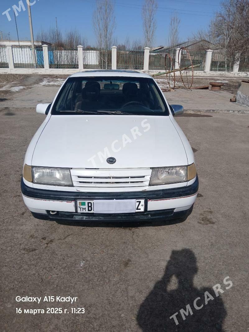 Opel Vectra 1990 - 23 000 TMT - Болдумсаз - img 4