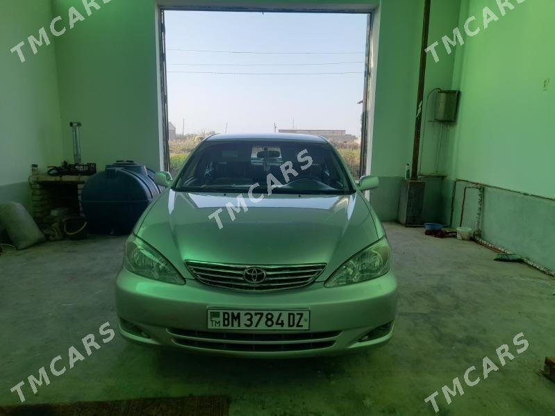 Toyota Camry 2002 - 150 000 TMT - Köneürgenç - img 3