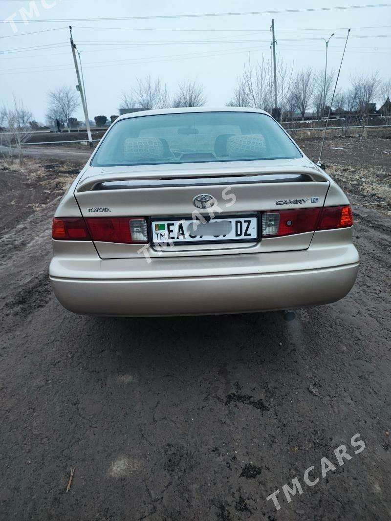 Toyota Camry 2001 - 118 000 TMT - Кёнеургенч - img 3