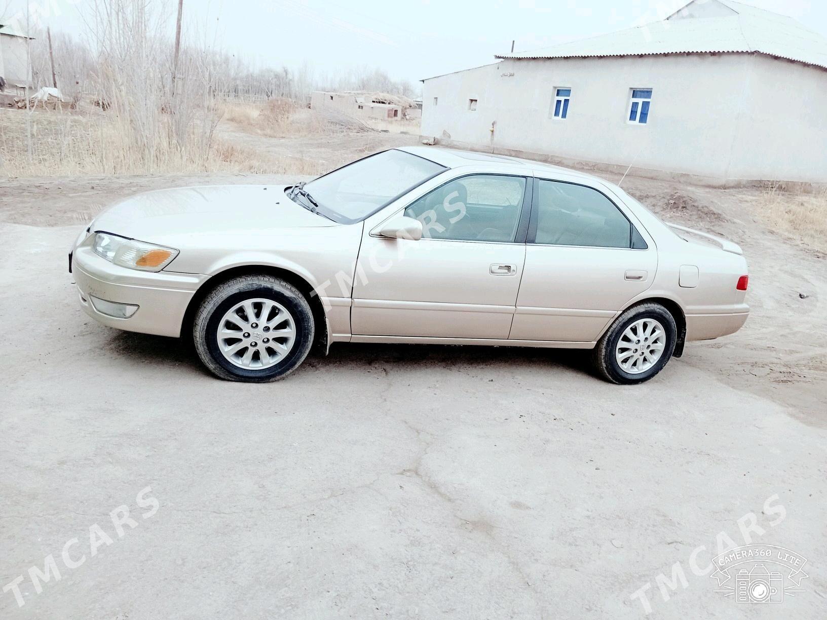 Toyota Camry 2001 - 140 000 TMT - Дашогуз - img 2