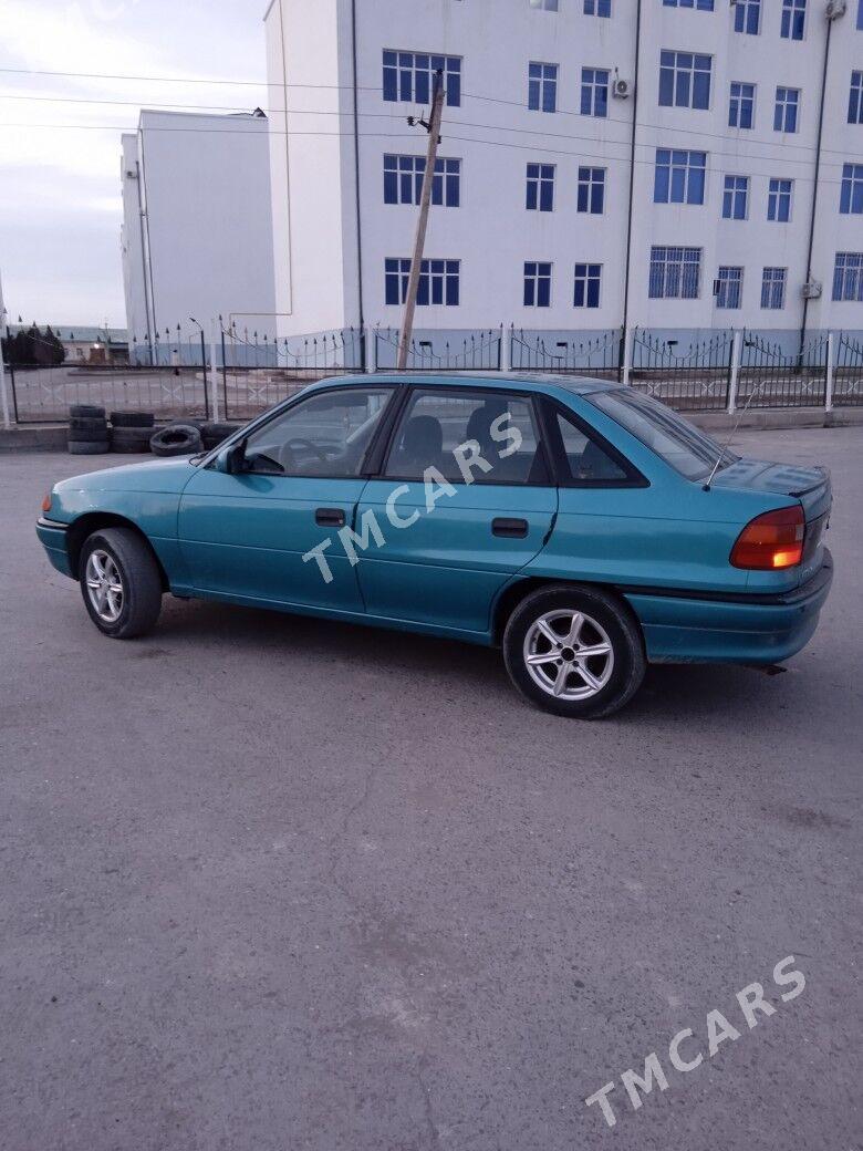 Opel Astra 1992 - 36 000 TMT - Дашогуз - img 3