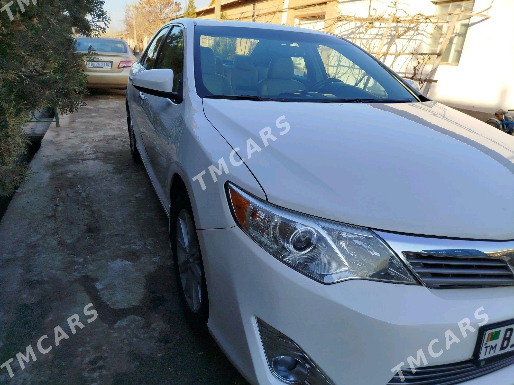 Toyota Camry 2013 - 245 000 TMT - Şabat etr. - img 3