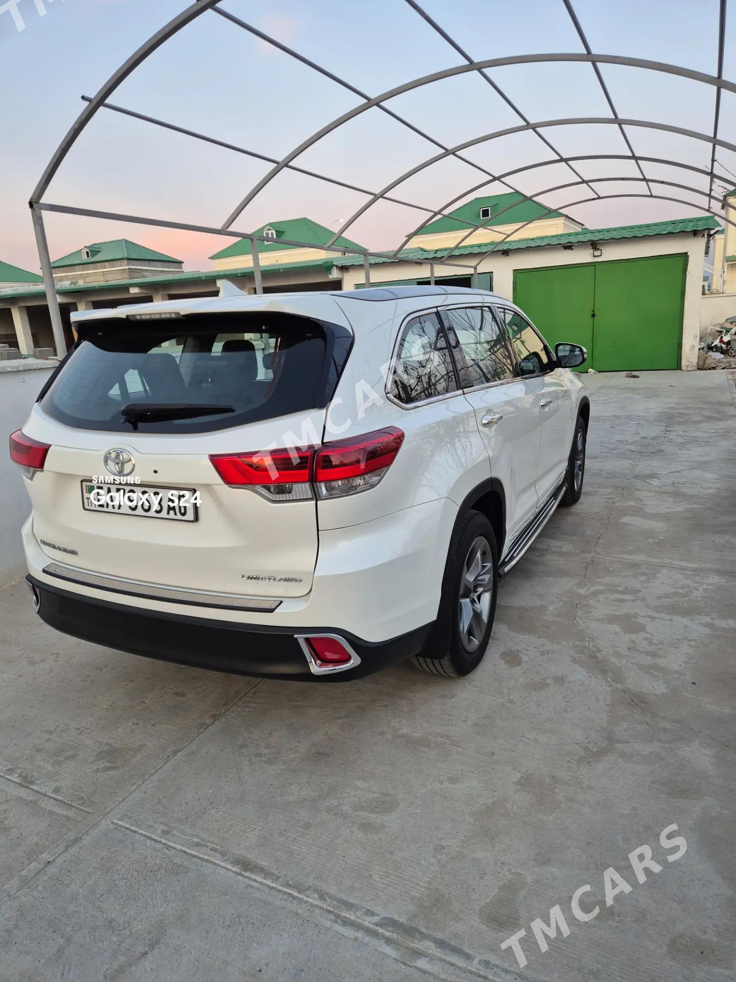 Toyota Highlander 2017 - 455 000 TMT - Ашхабад - img 3